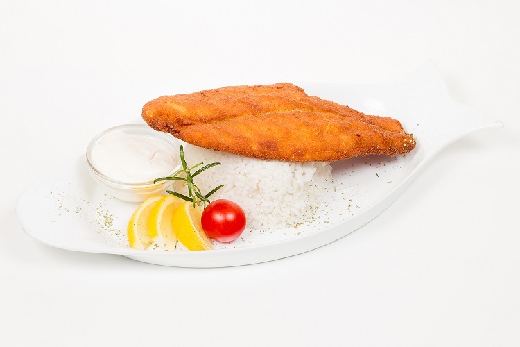Bécsi bundában sült sügér filé rizzsel, tartármártással
