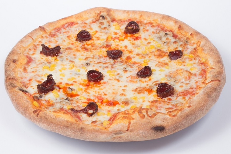 #htmlcaption_739 Hunyadi Pizza 32 cm