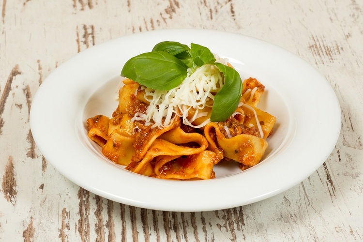 #htmlcaption_734 Bolognai ragus pappardelle mozzarella sajttal