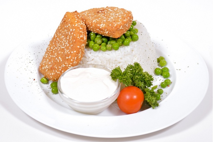 #htmlcaption_697 Mozzarella magvas bundában, rizi-bizivel