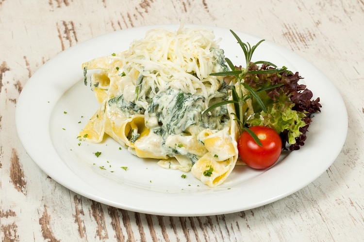 #htmlcaption_974 Tejszínes pappardelle