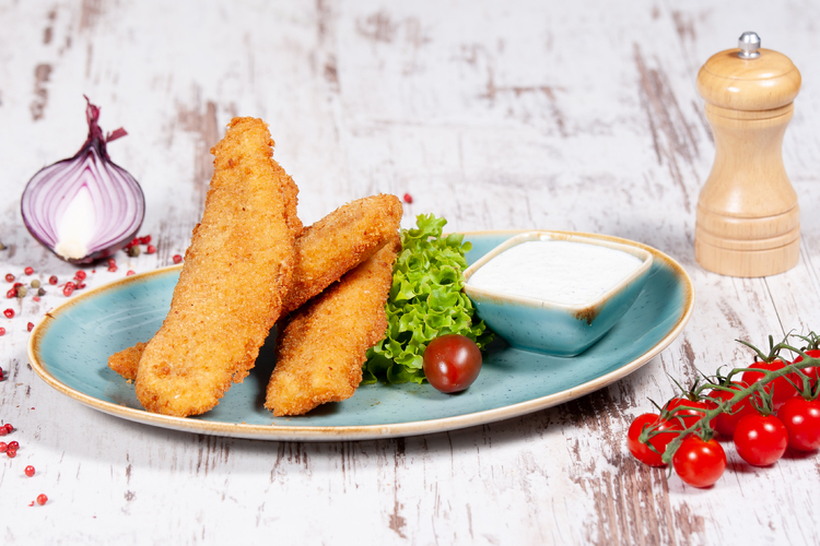 #htmlcaption_1093 Sügér filé panko morzsában jázmin rizzsel, remoulade mártással