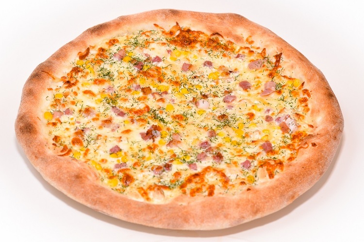 18 ÉVES Pizza 32 cm